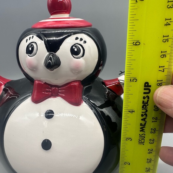 Carnival Cottage JoHanna Parker Magenta  porcelain holiday penguin teapot - Picture 9 of 10